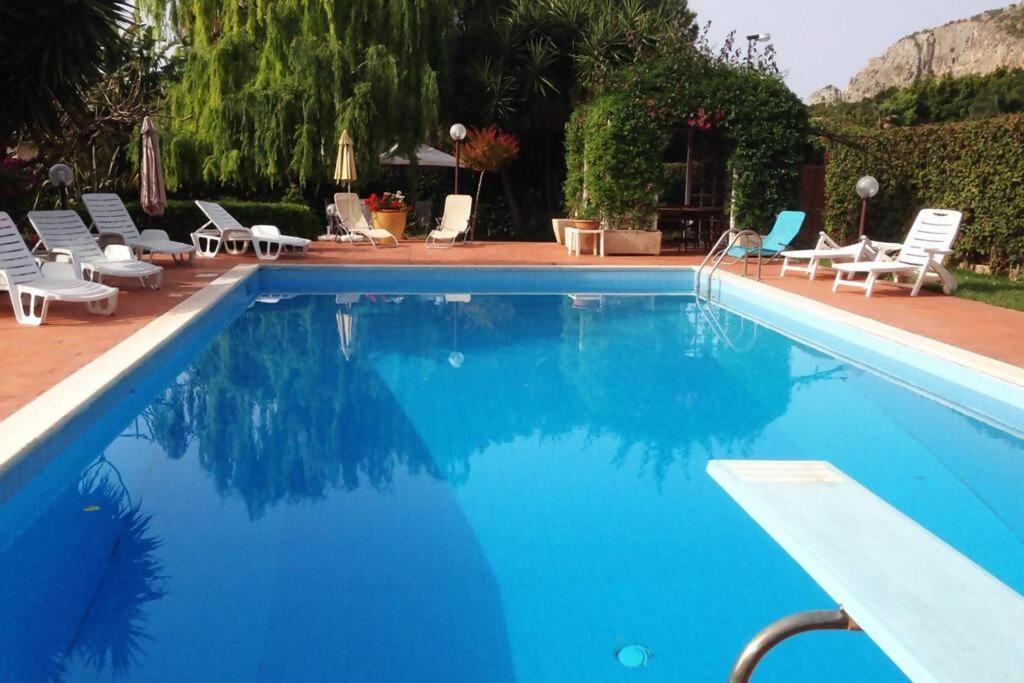 Da Nonna Cettina Appartamento In Villa Con Piscina Palermo Exterior foto